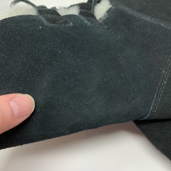 Koolaburra by UGG Shazi Short Winter Boots/Booties black suede fleece lined - Picture 11 of 12